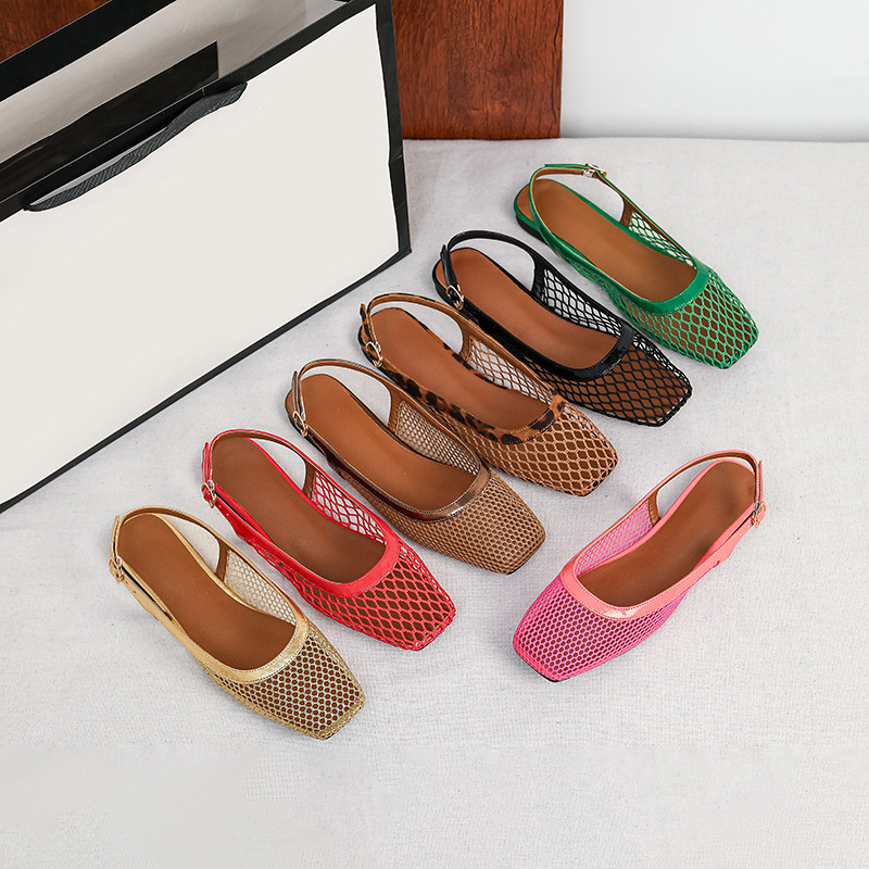 Women Bags And Shoes - Sandali estivi da donna con punta