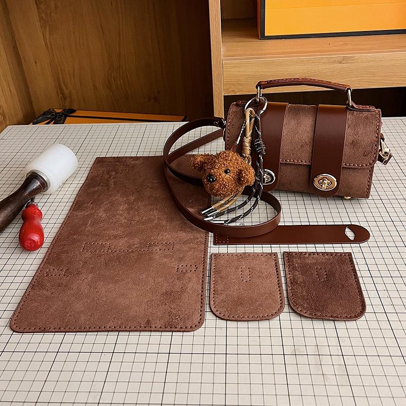 Women Handheld Bags - Borsa fai da te in maglia