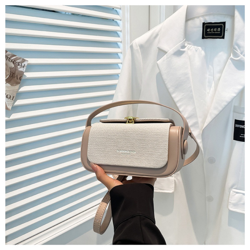 Nuova Borsa a Mano dal Design  - Women Bags New recensione e prezzo